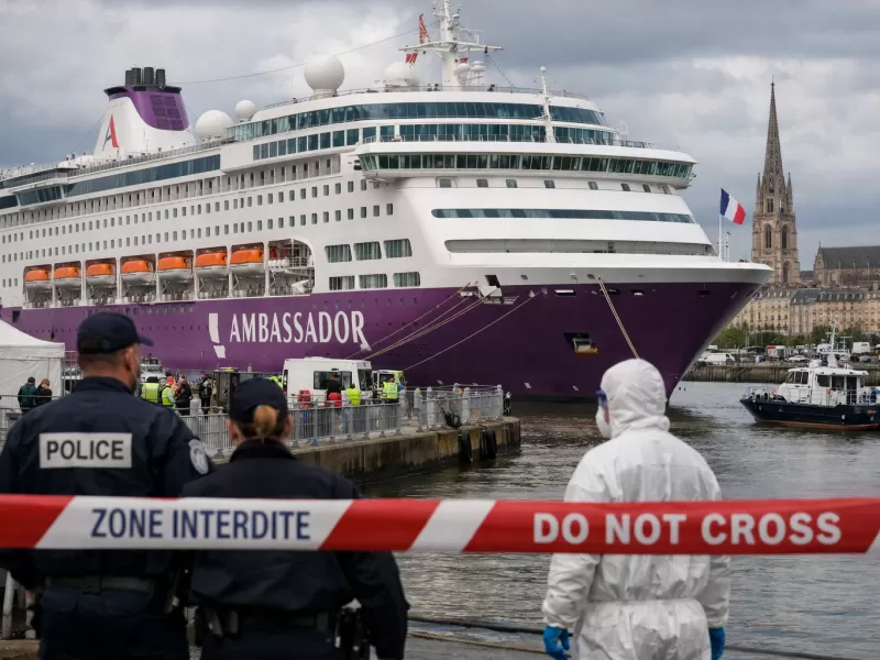 Aíslan crucero en Francia por brote gastrointestinal y una muerte